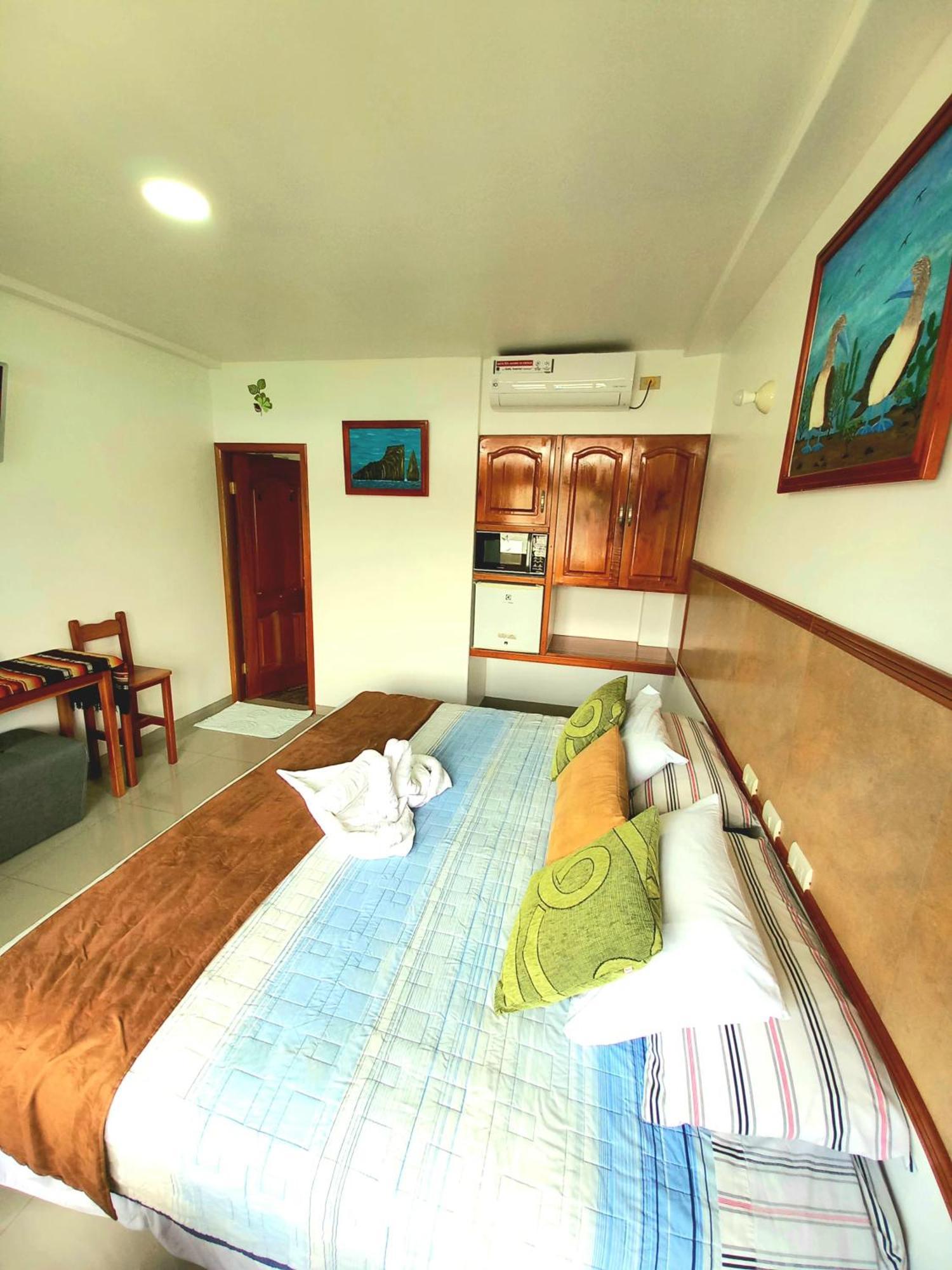 Galapagos Eco Friendly Bed & Breakfast Puerto Baquerizo Moreno Room photo